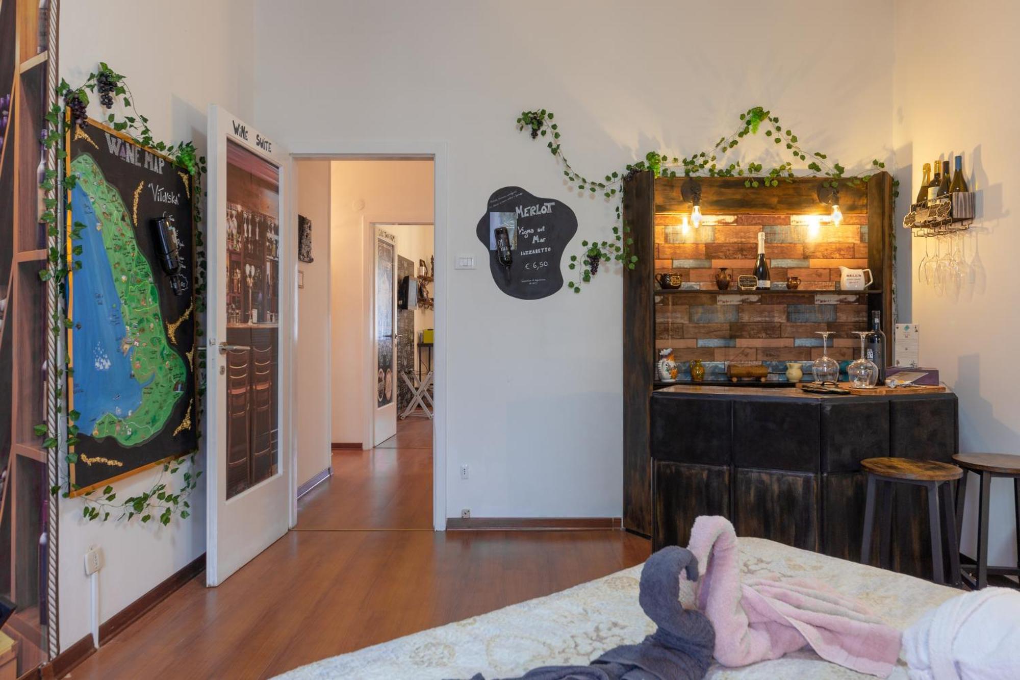 Lodge&Art Hostel Trieste Bagian luar foto