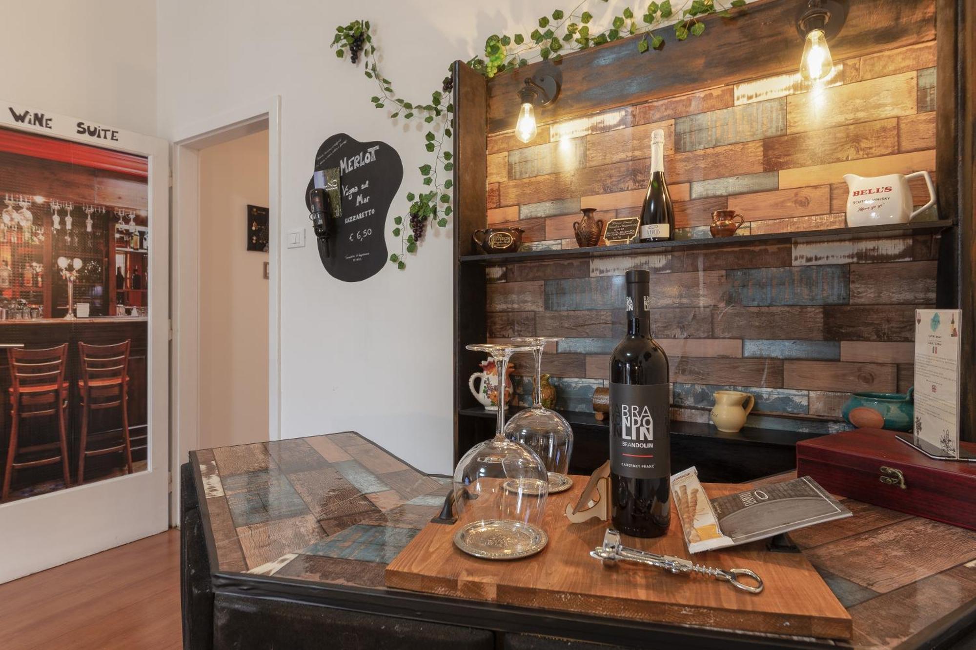 Lodge&Art Hostel Trieste Bagian luar foto